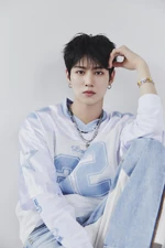 LUN8 Ian Evergreen concept photo.png (7.03 MB) "Evergreen"