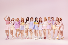 Foto promosi grup WJSN Happy Moment