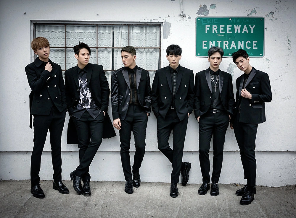 Mr mr kpop. Tey k. Mr. Mr mr out. группа highway.