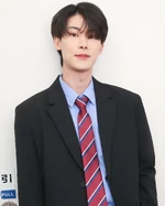 HALF&HALF Junseok profile photo.png (883 KB) Profile photo (HALF&HALF)