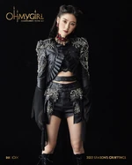 2022 Season's Greetings <[Crowned] Queen> (1)