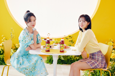 "Yellow Circle" (4) (with Chae Soo-bin)