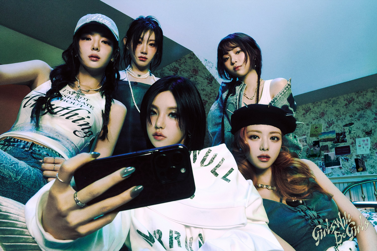 K-POP・アジア 4minute CRAZY ACT.7 (G)I-DLE CLC Listen to 4MINUTE - Crazy by ♥ASIAN♥MUSIC♥ in KPOP MIX