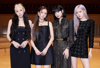 BLACKPINK pada konferensi pers untuk How You Like That pada 26 Juni 2020