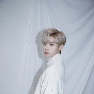 Demian Gallery Kpop Wiki Fandom Demian (데미안) is a south korean singer under sony music entertainment korea. demian gallery kpop wiki fandom