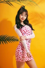 Debut teaser (1) (AREAL)