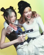 Easy (18) (Weverse Album вер.) (Казуха & Хон Ынчэ)