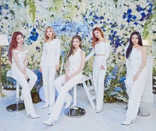 Grup di MTV's Friday Livestream pada tanggal 26 Maret 2021