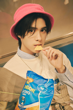NCT Hendery SMTOWN 2022 SMCU Express concept photo (1)