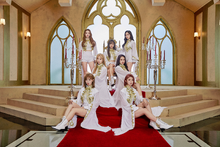 Foto teaser grup Dreamcatcher Raid of Dream
