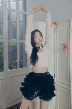 Video watch page: FIFTY FIFTY - Hana (We are FIFTY FIFTY