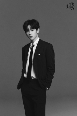 LUN8 カエル ポラロイド チェキ 카엘 CHAEL 싸폴 Chael (LUN8)/Gallery | Kpop Wiki | Fandom