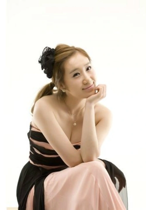 Yoonah (LPG) Kpop Wiki Fandom
