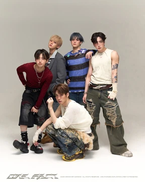 ONEPACT 원팩트 ワンパクト 종우 JONGWOO チェキ Europe ONEPACT 원팩트 ワンパクト 종우 JONGWOO チェキ Europe ONE PACT 4th