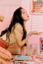 Queendom (2)