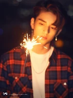 YG Treasure Box (13)