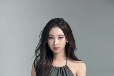 Zia (singer) | Kpop Wiki | Fandom