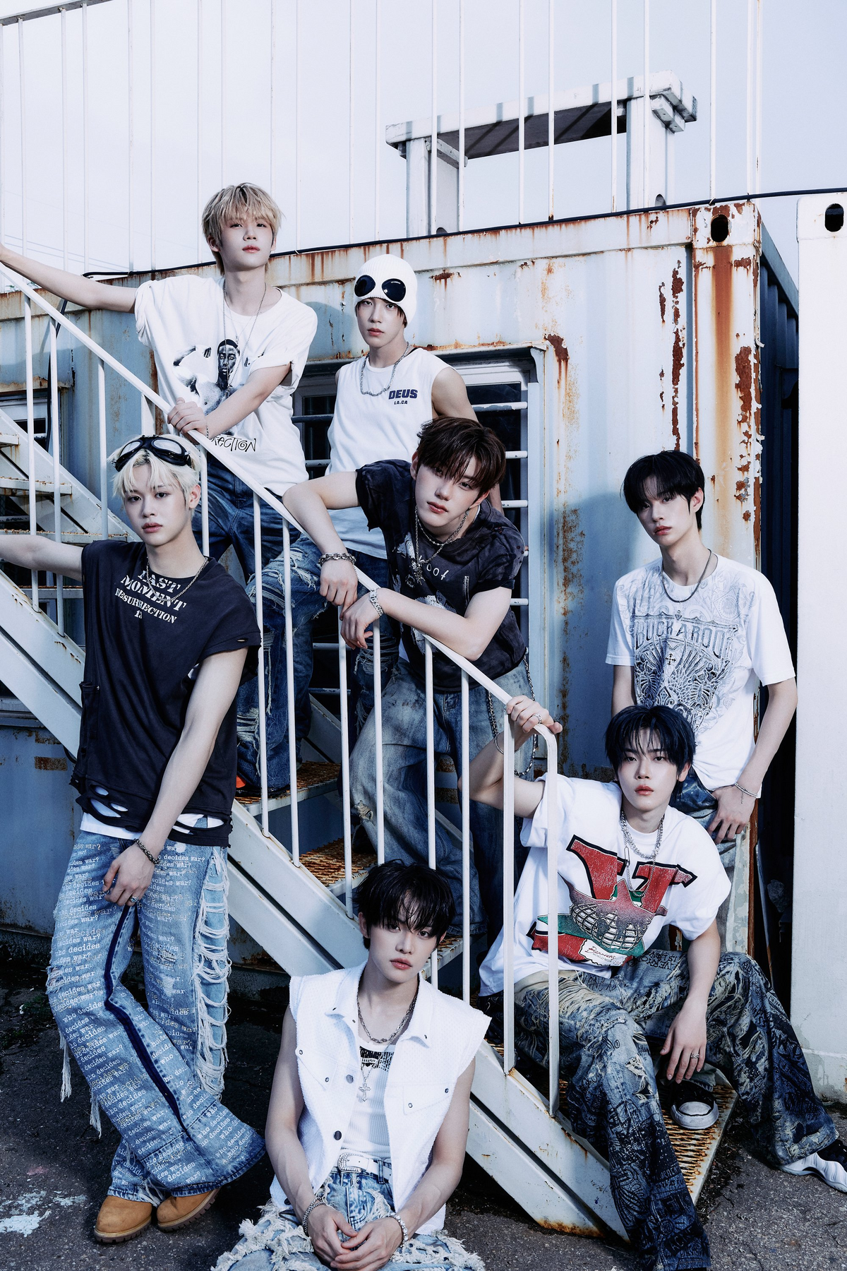 CLOSE YOUR EYES | Kpop Wiki | Fandom