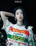 Vogue Korea (October 2021) (9)