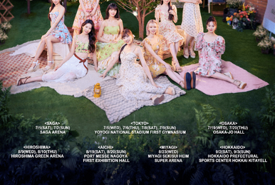 NiziU Live With U 2022 