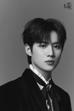 LUN8 Ian profile photo 4.png (1.28 MB) Profile photo (3) (LUN8)