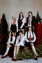 IVE Love Dive group concept photo 1