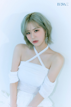 BEWAVE LENA チェキ Mubeat Lena (BEWAVE) | Kpop Wiki | Fandom