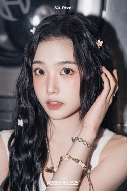 triples VV JiYeon ジヨン　サインポラ ⠀ tripleS Visionary Vision 'JiYeon' #tripleS #트리플에스