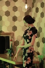 T-ARA Jiyeon What's My Name promotional photo.png (4,15 МБ) What's My Name?