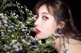 Hyuna para "" (2019).