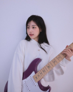 Hina (QWER) | Kpop Wiki | Fandom