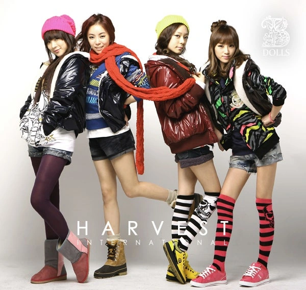 B.Dolls