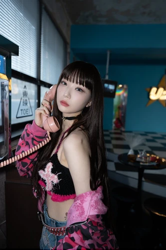 YEOJIN