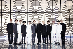 EXO Overdose group photo