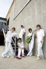 XING My Girl group promo photo 2.png (894 KB) "My Girl" (2)