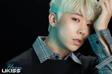 U-KISS Hoon Stalker concept photo 1.png (7.43 MB) Stalker (1)