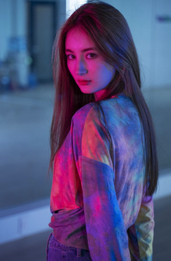 Lana kpop deals
