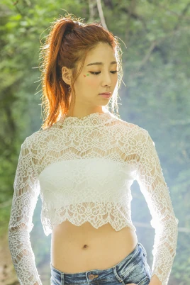 Sunny Days Dayoung Blah Blah promo photo