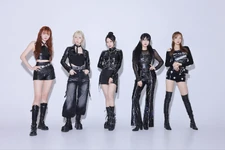 Episode Look At Me concept photo (3).png (1.17 MB) "Look At Me" (3)