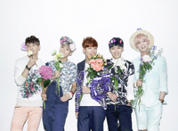 100% Sunkiss group photo