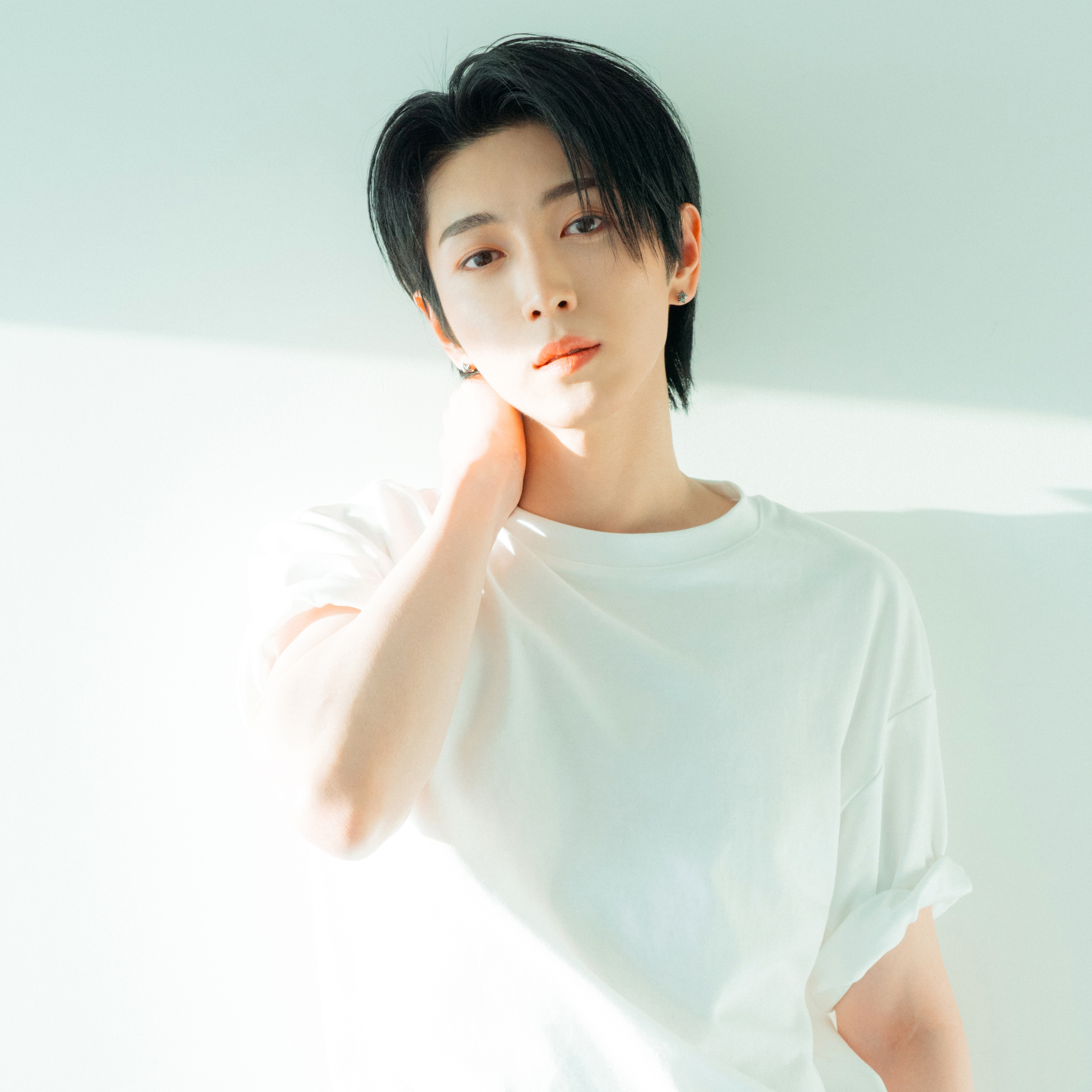 Love (OnlyOneOf) | Kpop Wiki | Fandom