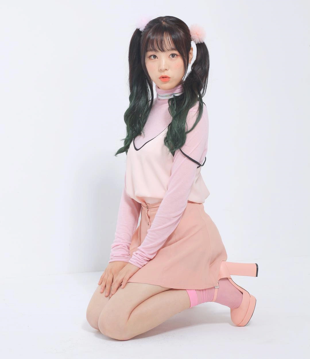 アイドル yeeun 92ef5f9a542104b53d39f9bd8b7e81