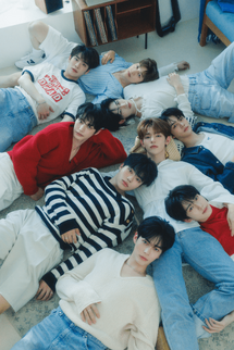 ZEROBASEONE Cinema Paradise group concept photo 2