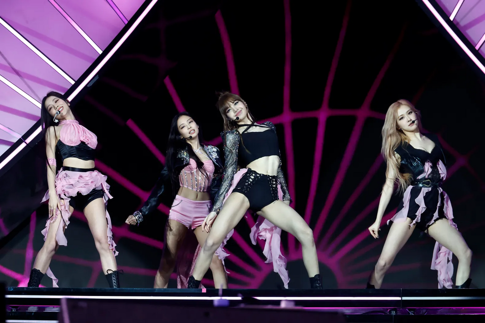 BLΛƆKPIИK | Kpop Wiki | Fandom