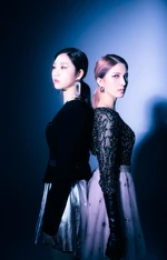 Bling Bling e.L.e Magazine (June 2021) (4).png (827 КБ) e.L.e Magazine (Июнь 2021) (4) (Юбин & Ча Джухён)