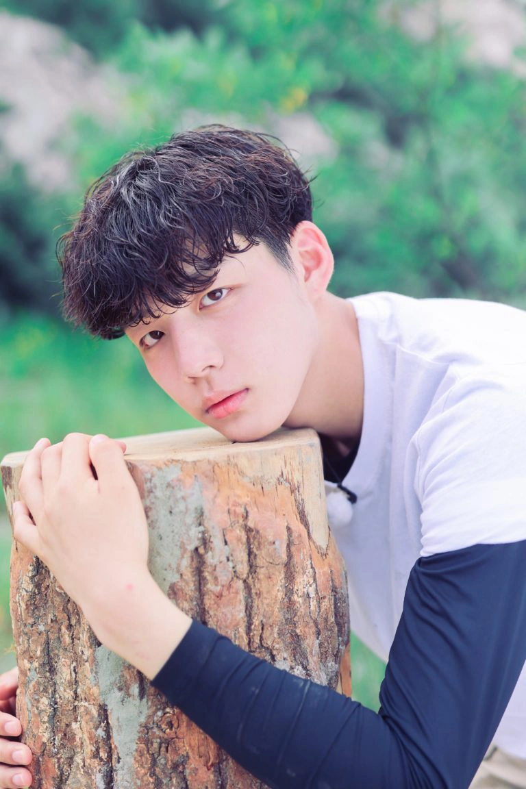 CategoryKim Yoon Kwan Kpop Wiki Fandom