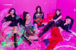 TWICEの妹分として2019年に韓国デビュー！ITZYオフィシャル