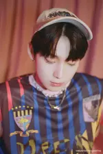 Weverse Magazine (Июль 2022) (1)
