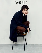 Vogue Korea (January 2022) (4)