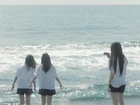 "Bubble Gum" (5) (Minji, Haerin & Hyein)